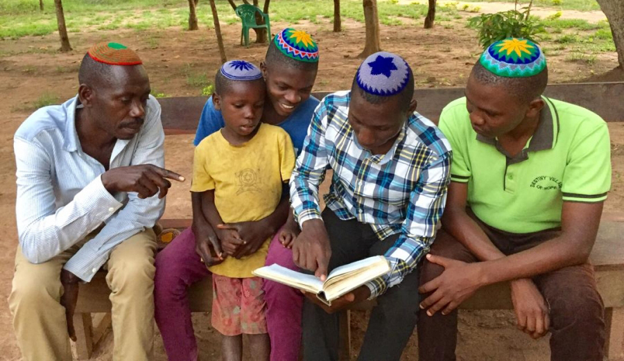 Abayudaya studying torah web